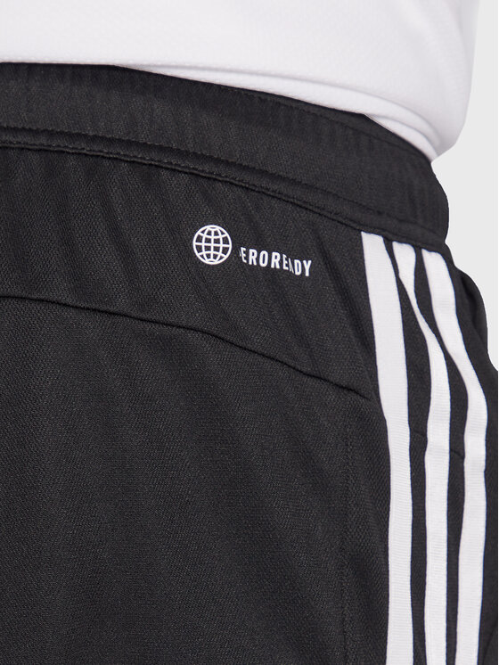 adidas adidas Športne kratke hlače 3-Stripes Essentials IB8243 Črna Regular Fit