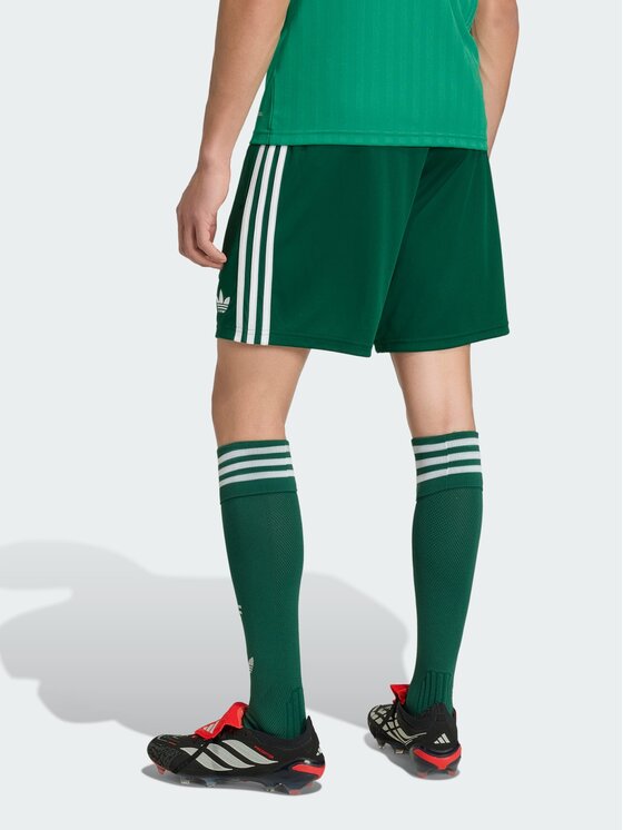 adidas adidas Szorty sportowe 165833 Zielony Regular Fit