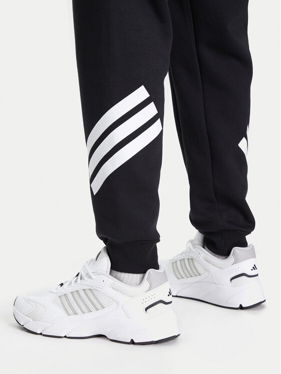 adidas adidas Donji dio trenerke Future Icons 3-Stripes JD4863 Crna Regular Fit