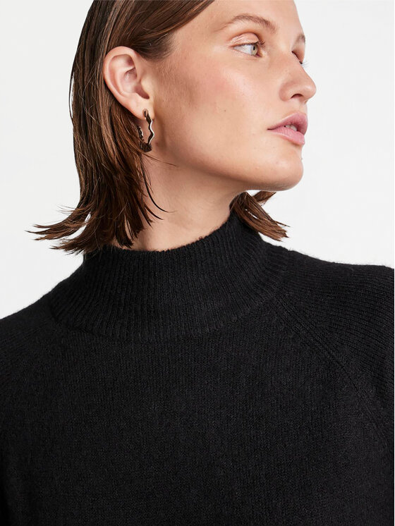 YAS YAS Kötött ruha Balis 26030704 Fekete Loose Fit