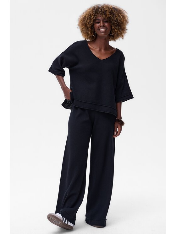 blue shadow blue shadow Sweter Klai Czarny Regular Fit