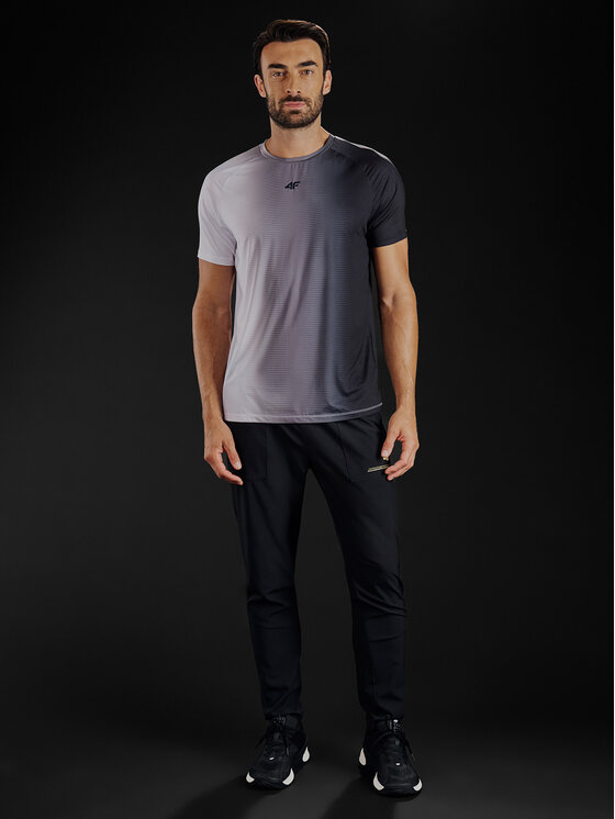 4F 4F Spodnie dresowe GOLDEN WARRIOR Czarny Regular Fit