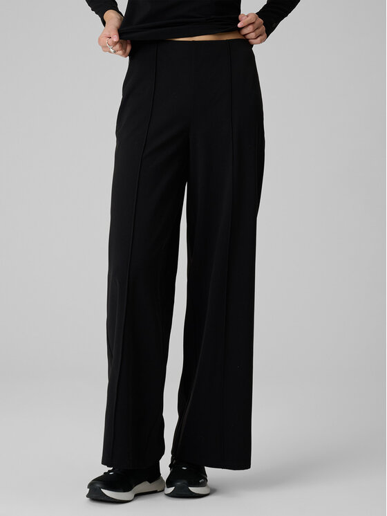 4F 4F Spodnie dresowe DRAGONFLY Czarny Slim Fit