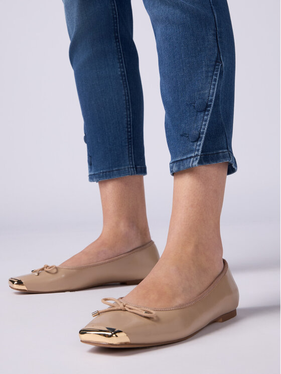 Oltre Oltre Jeansy P568R008542N024 Niebieski Regular Fit