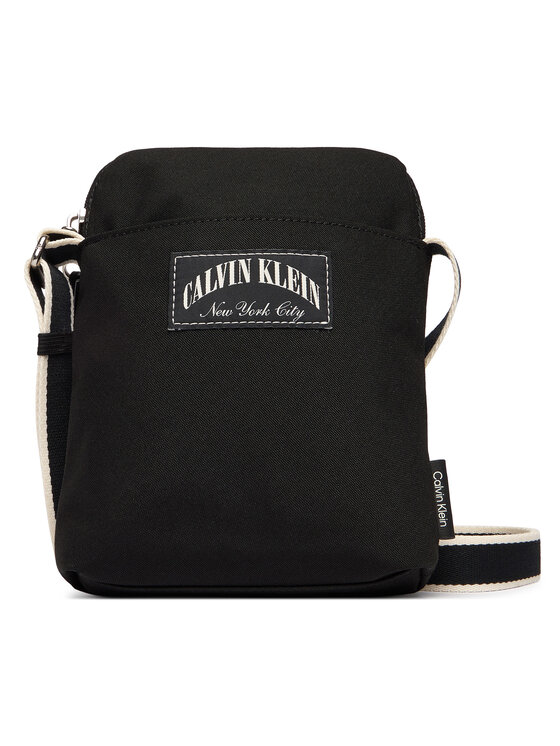Calvin Klein Calvin Klein Brašna Graphic Capsule Reporter LV04D3346G Černá