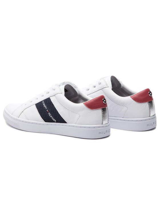 Tommy hilfiger playful badge hot sale sneakers