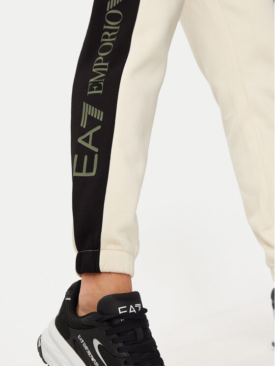 EA7 Emporio Armani EA7 Emporio Armani Donji dio trenerke 6DPP71 PJVTZ 1713 Bež Regular Fit