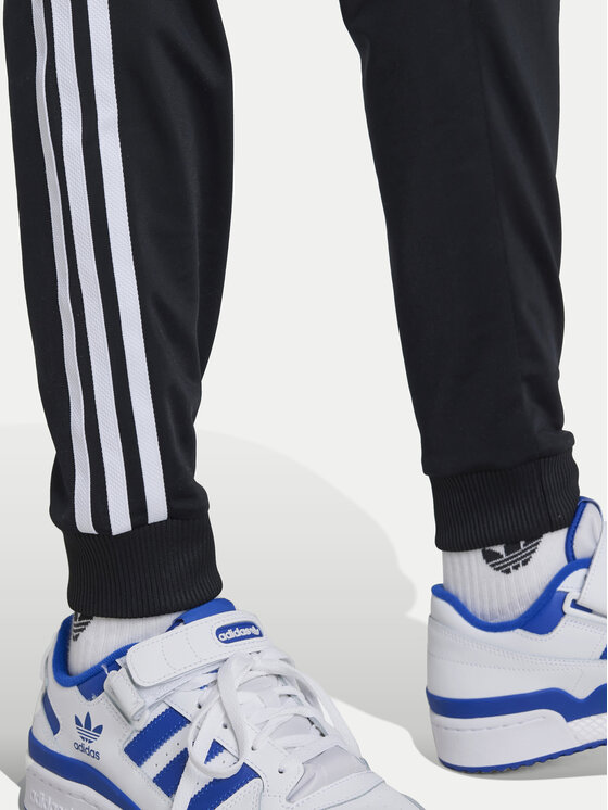adidas adidas Долнище анцуг adicolor SST IX7630 Черен Regular Fit