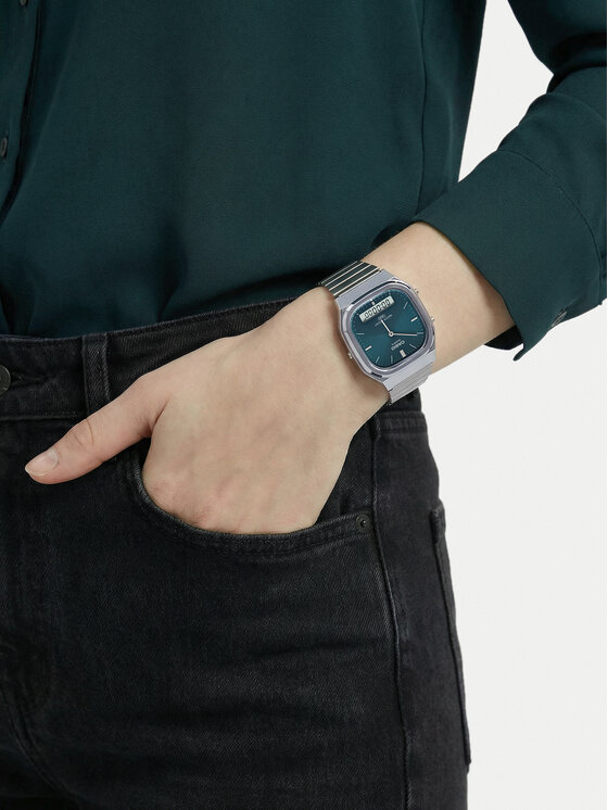 Casio Casio Ročna ura AQ-240E-3AEF Srebrna