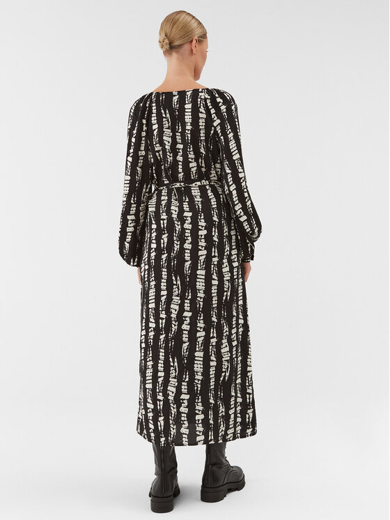 Vero Moda Vero Moda Igapäevane kleit Cevi 10294132 Must Regular Fit