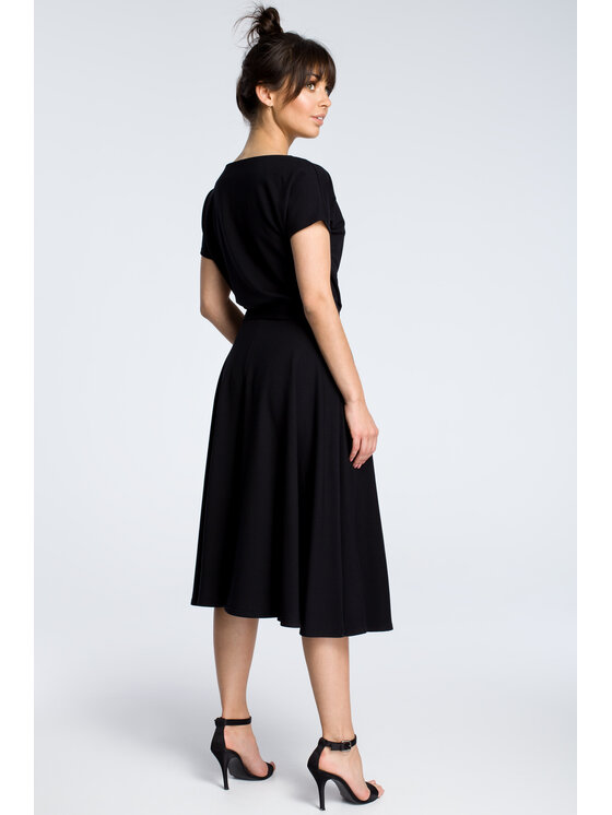 BeWear BeWear Každodenní šaty B067 Černá Flare Fit
