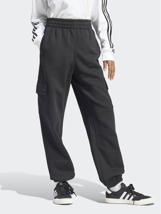 adidas Pantaloni trening Essentials IT7576 Negru Loose Fit