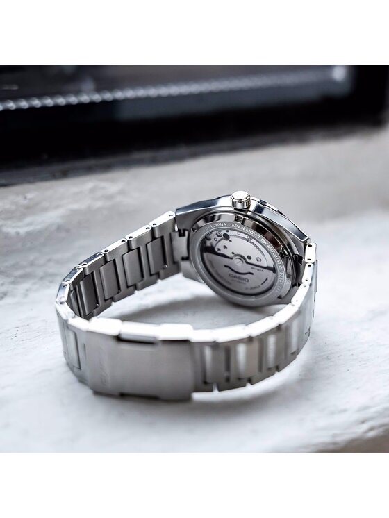 Casio Casio Hodinky EFK-110D-1AER Strieborná
