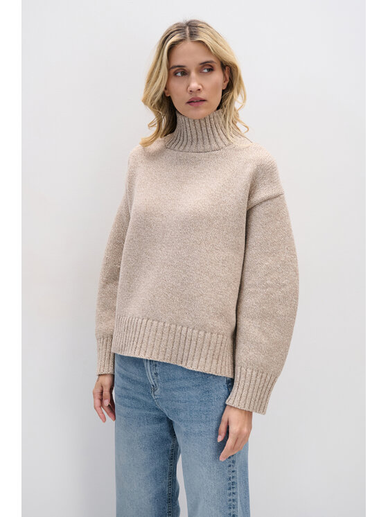 Fobya Fobya Sweter F2096 Beżowy Basic Fit