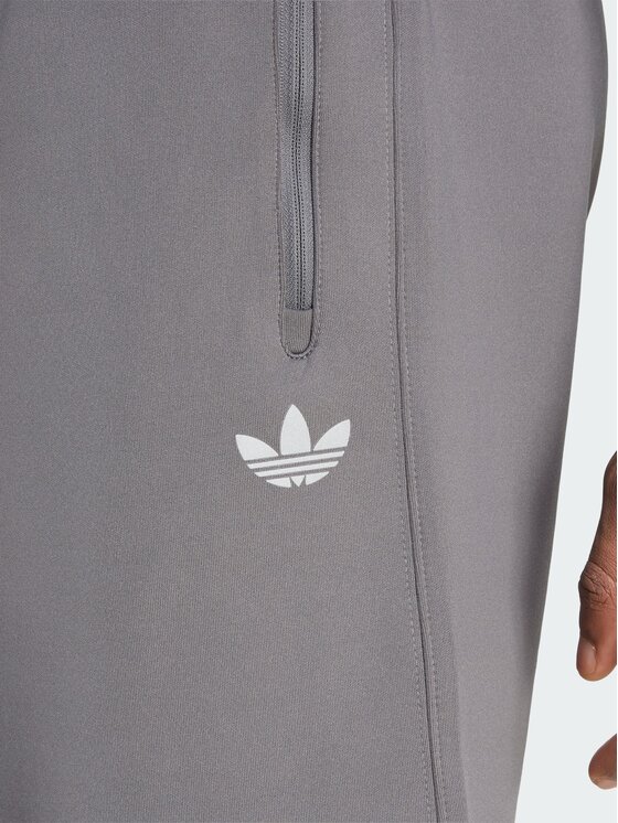 adidas adidas Szorty materiałowe 169737 Szary Regular Fit