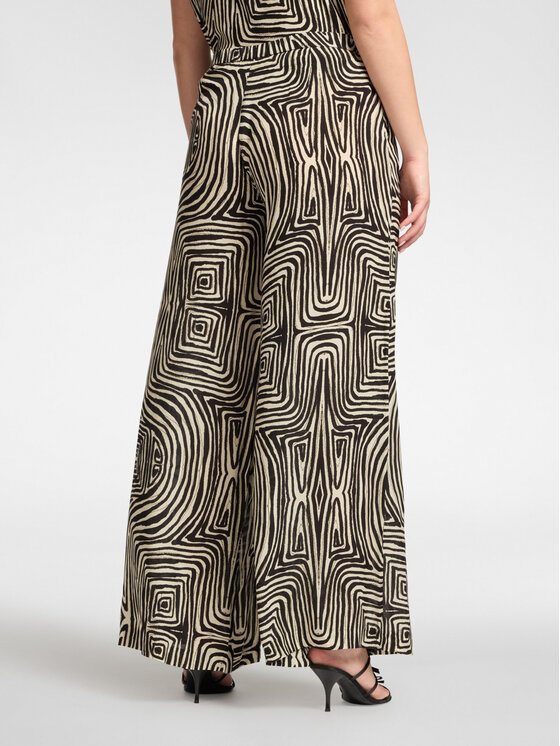 Elena Mirò Elena Mirò Spodnie materiałowe P194P200490N001 Czarny Regular Fit
