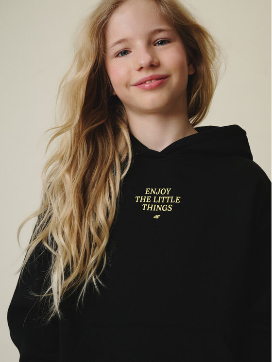 4F 4F Bluza MOVE OUTSIDE Czarny Loose Fit