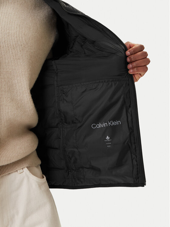 Calvin Klein Calvin Klein Kurtka puchowa LV04LD520G Czarny Regular Fit