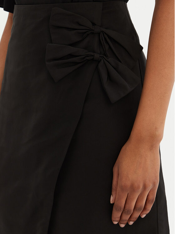 Bruuns Bazaar Bruuns Bazaar Mini suknja Reginae BBW4394 Crna Slim Fit