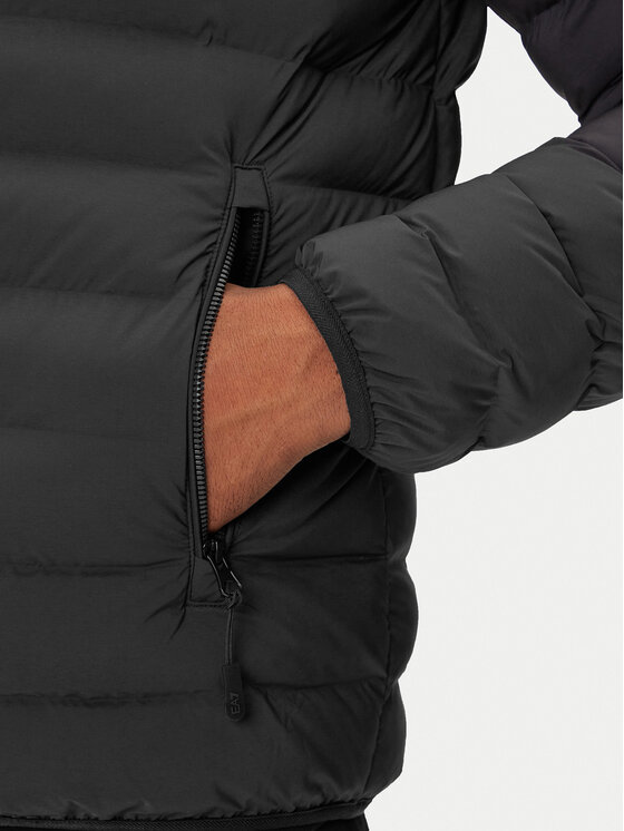 EA7 Emporio Armani EA7 Emporio Armani Zimní bunda 7M000686 AF15953 UC001 Černá Regular Fit