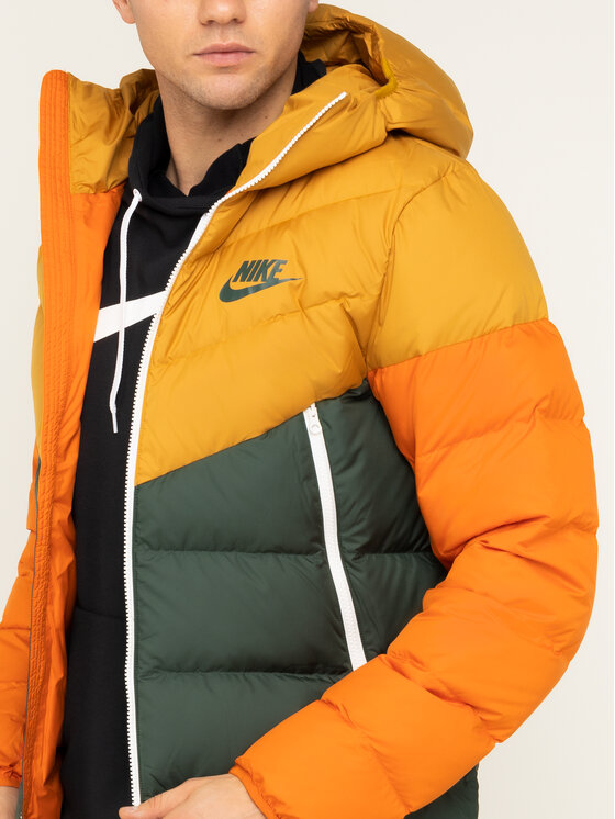 Nike Giubbotto piumino 928833 Multicolore Standard Fit