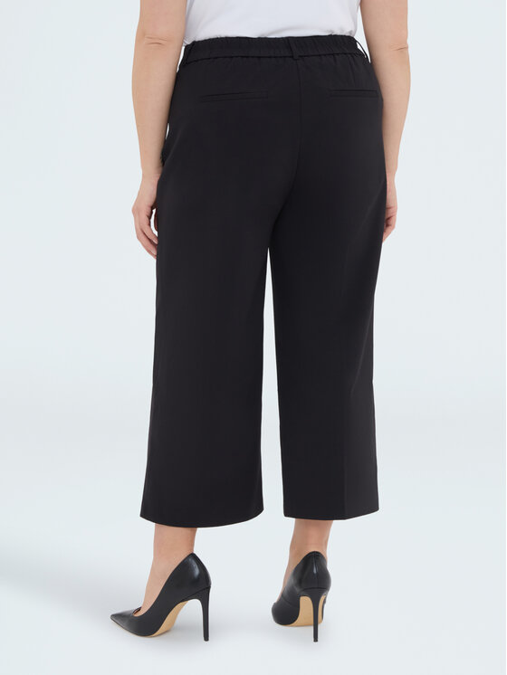 Fiorella Rubino Fiorella Rubino Pantaloni di tessuto P034L002382N033 Nero Cropp Fit