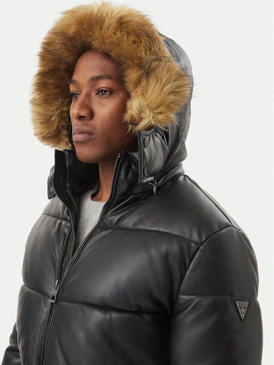 Guess Guess Winterjacke M6BL32 W4145 Schwarz Regular Fit