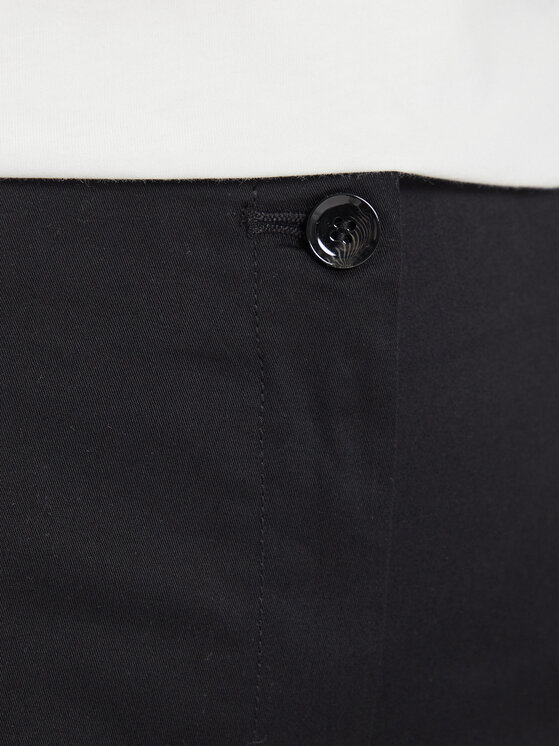 Sisley Sisley Riidest šortsid 4ED4L901A Must Regular Fit