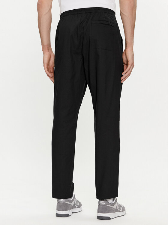 New Balance New Balance Pantaloni da tuta MP41575 Nero Regular Fit