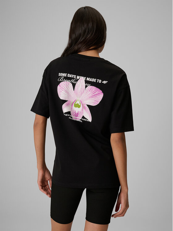 4F 4F T-Shirt TROPIC ORCHID Czarny Loose Fit