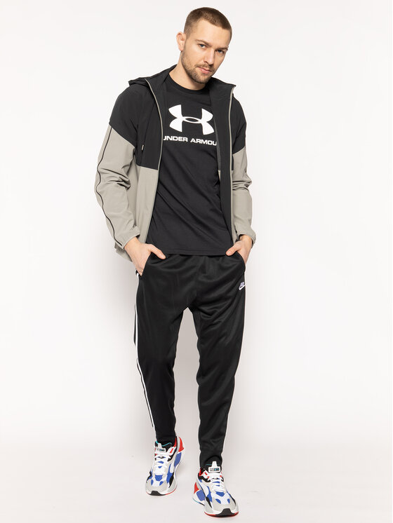 Under Armour Under Armour Тишърт Ua Sportstyle Logo 1329590 Черен Regular Fit