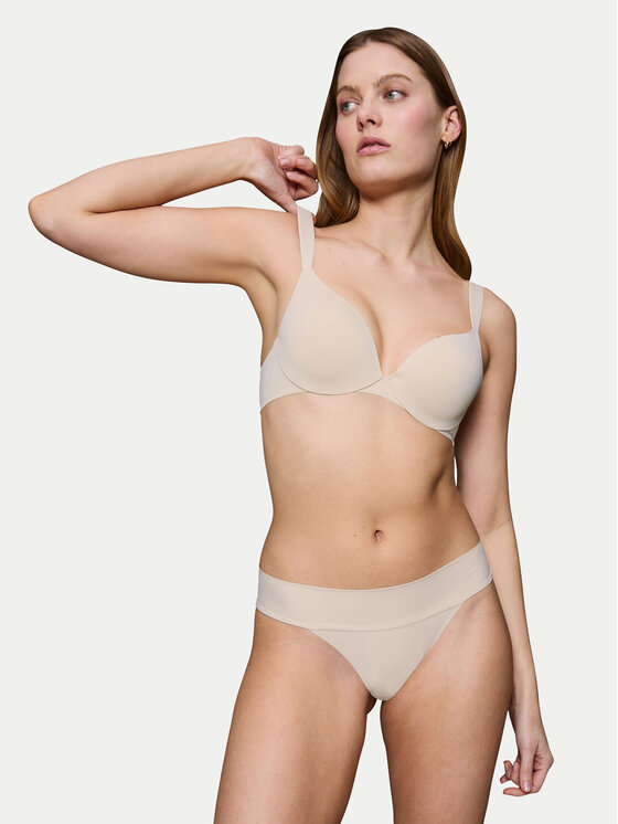 Triumph Triumph Biustonosz z fiszbiną Body Make Up Illusion 10217848 Beżowy