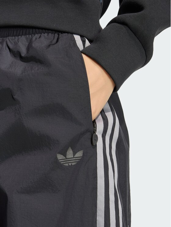 adidas adidas Spodnie dresowe 168173 Czarny Loose Fit