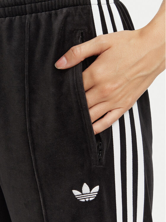 adidas adidas Спортивні штани Velour LG4295 Чорний Loose Fit