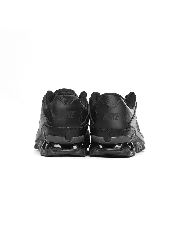 Nike Nike Sneakersy M REAX 8 TR MESH Czarny