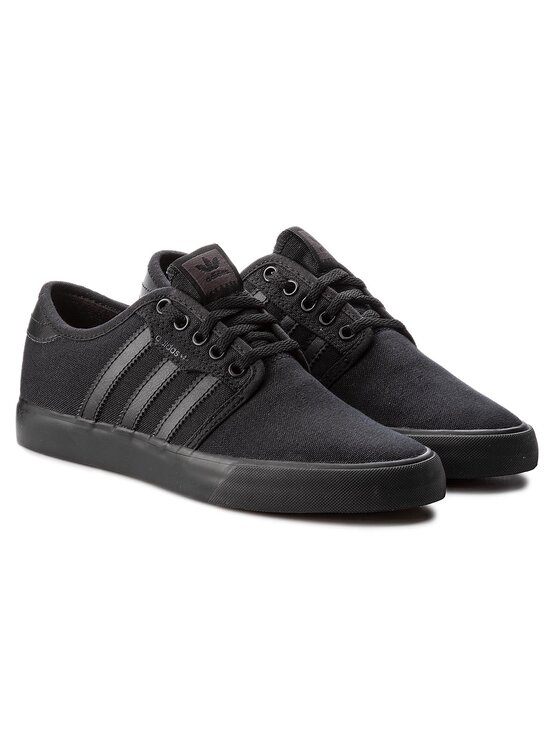 Adidas best sale seeley aq8531