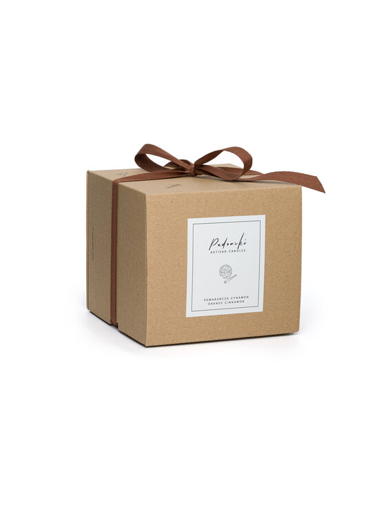 Padowski Artisan Candles Padowski Artisan Candles Świeca zapachowa POMARAŃCZA CYNAMON - ŚWIECA SOJOWA W CIEMNO BURSZTYNOWYM SZKLE Brązowy