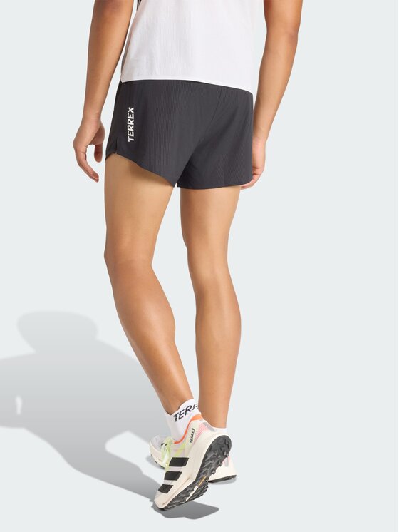 adidas adidas Szorty sportowe 162732 Czarny Slim Fit