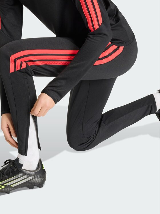 adidas adidas Spodnie dresowe 159614 Czarny Regular Fit