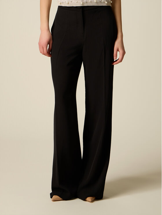 Oltre Oltre Pantaloni di tessuto P022R008885N033 Nero Baggy Fit