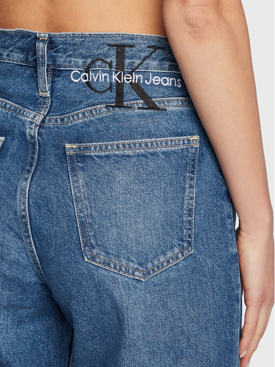 Calvin Klein Jeans Calvin Klein Jeans Jeans hlače J20J220194 Modra Mom Fit