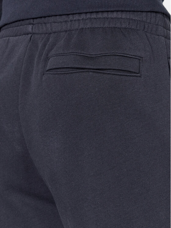 Under armour loose fit sweatpants hotsell