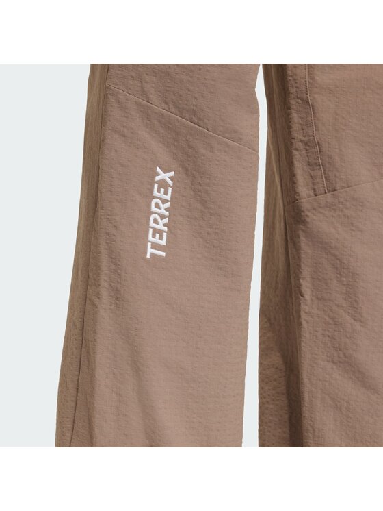 adidas adidas Spodnie outdoor 162747 Brązowy Regular Fit