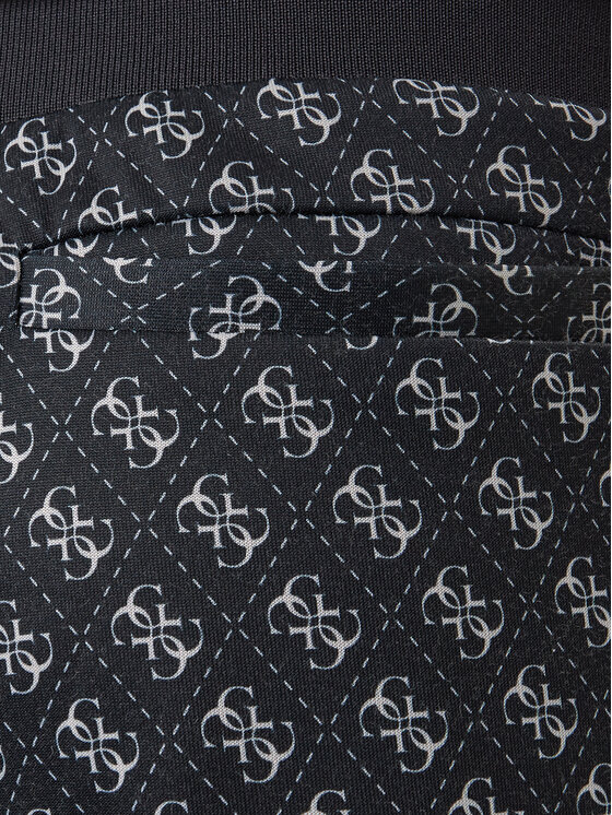 Guess Guess Спортивні шорти Z4YD03 K7122 Чорний Regular Fit