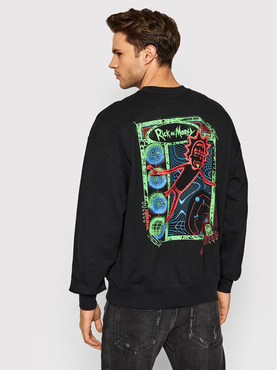 Wrangler Wrangler Bluza RICK AND MORTY W6R1HN100 112144802 Czarny Regular Fit