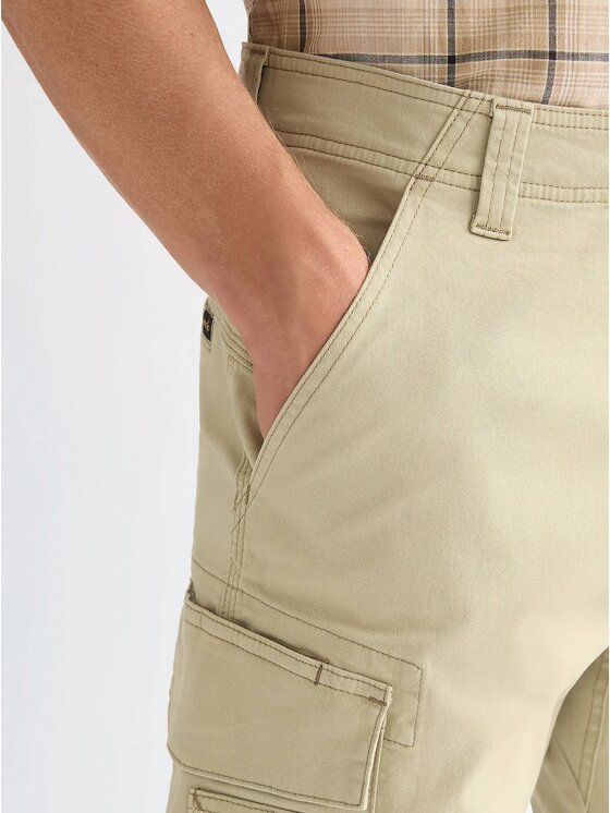 Wrangler Wrangler Szorty materiałowe PK CARGO SHORT Beżowy Straight Fit