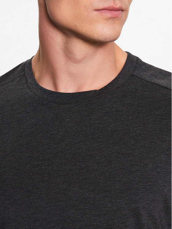 On On Tričko Active-T M 12200139 Čierna Athletic Fit