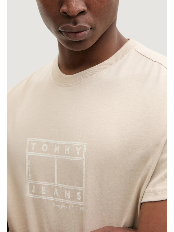 Tommy Jeans Tommy Jeans T-shirt DM0DM22317 Beige Casual Fit