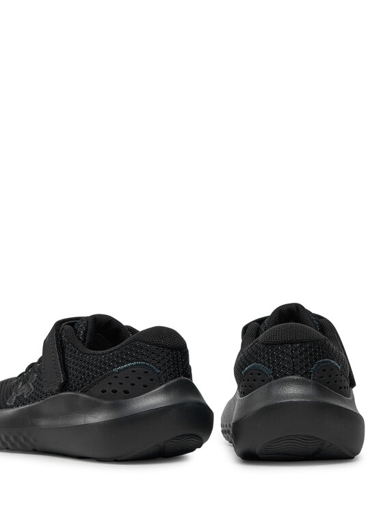 Under Armour Under Armour Sneakersy Ua Bps Surge 4 Ac 3027104-002 Čierna