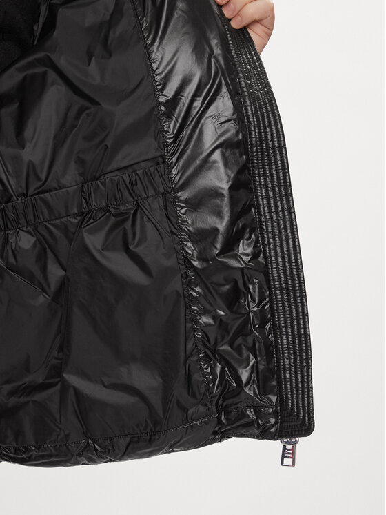 Woolrich Woolrich Vatovaná bunda Aliquippa CFWWOU0927FRUT3085 Černá Regular Fit